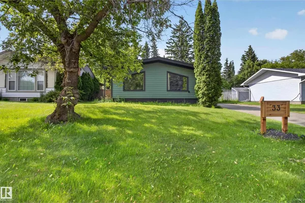 33 HAZEL ST photo 2