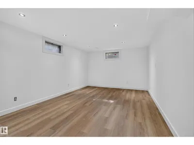 33 HAZEL ST photo 41
