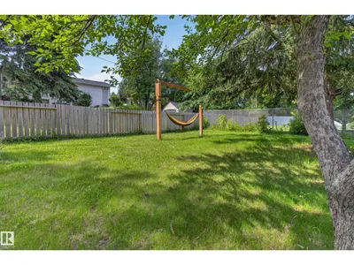 33 HAZEL ST photo 56