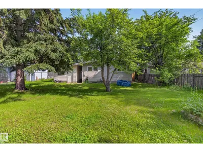 33 HAZEL ST photo 57