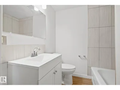 8928 D 144 AV NW photo 21