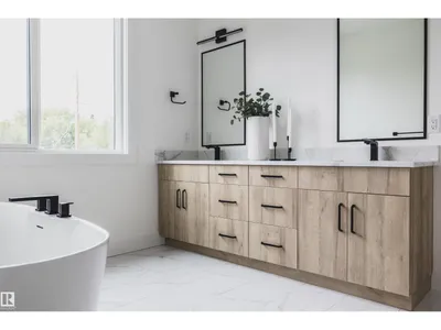 10954 62 AV NW photo 22