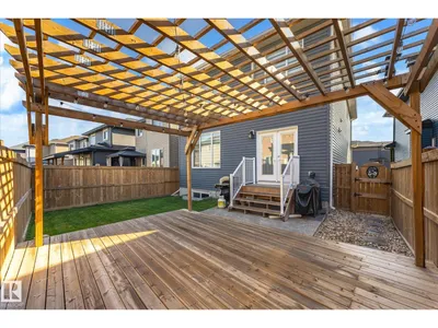 17618 64A ST NW photo 39
