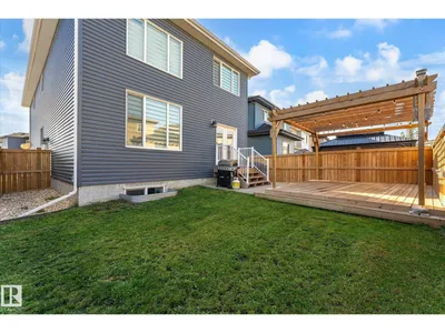 17618 64A ST NW photo 40