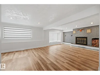 14214 87 AV NW photo 23