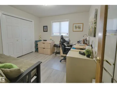 56 STONESHIRE CR photo 23