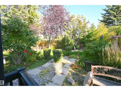 56 STONESHIRE CR photo 50