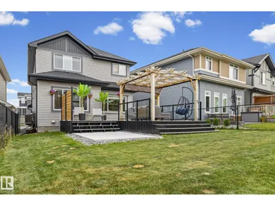 325 Annandale Crescent photo 48