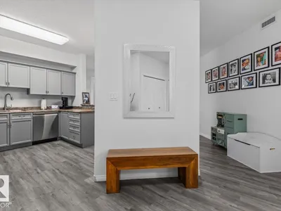 208 8702 Southfort DR photo 5