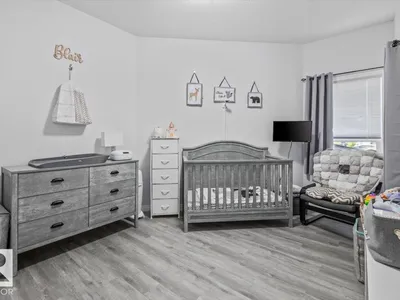 208 8702 Southfort DR photo 11