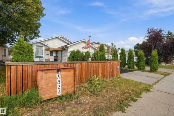 4824 13 AV NW photo 2