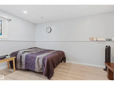 4824 13 AV NW photo 26