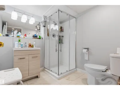 4824 13 AV NW photo 29
