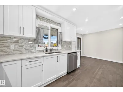 9426 150 ST NW NW photo 8