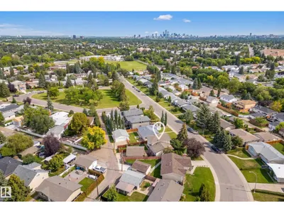 8818 161 ST NW photo 46