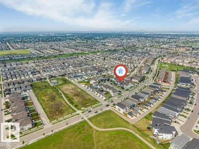 2436 18 AV NW photo 35