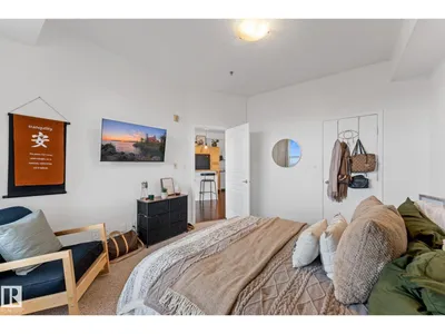 #408 4835 104A ST NW photo 15
