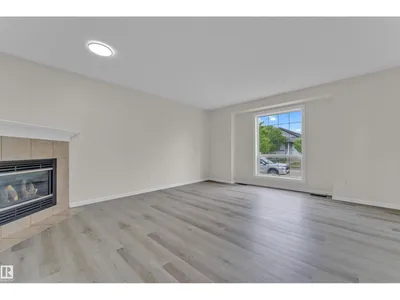 2912 31 Street NW NW photo 10