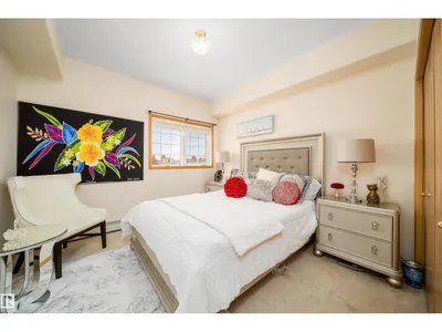 #208 11260 153 AV NW photo 31