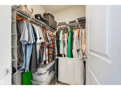 5228 20 AV SW photo 32
