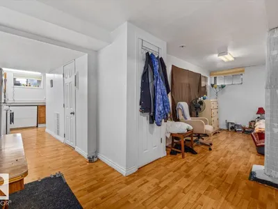 4648 113 AV NW photo 16