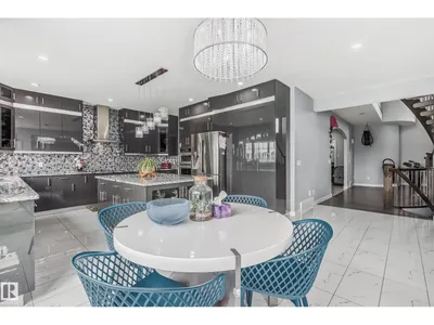 4104 8 ST NW photo 11