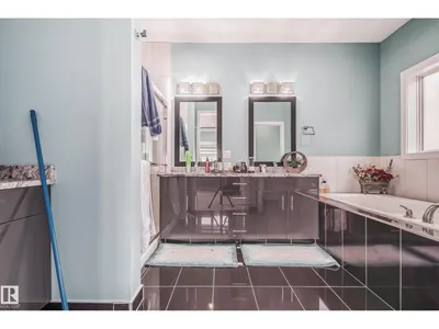 4104 8 ST NW photo 24