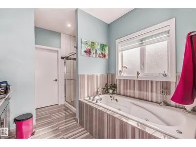 4104 8 ST NW photo 28