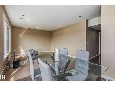4104 8 ST NW photo 42