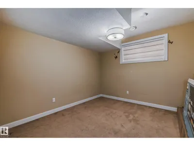 4104 8 ST NW photo 45
