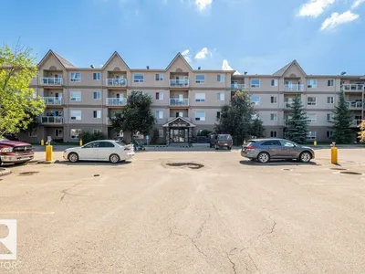 #214 5005 165 AV NW photo 42