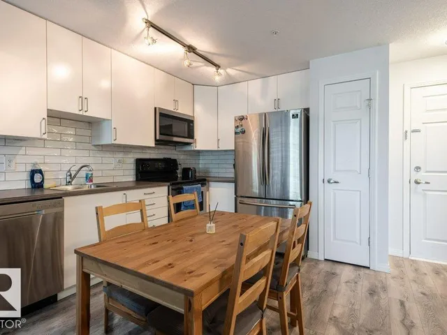 #214 5005 165 AV NW, Edmonton