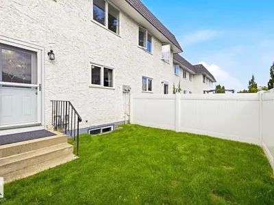11317 22 AV NW photo 26
