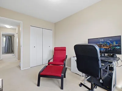 11317 22 AV NW photo 37