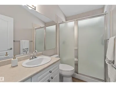 13 NEWBURY CO photo 20