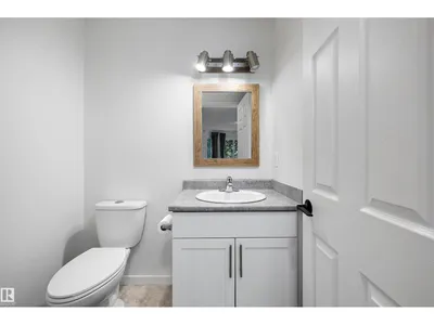 11822 47 ST NW photo 33