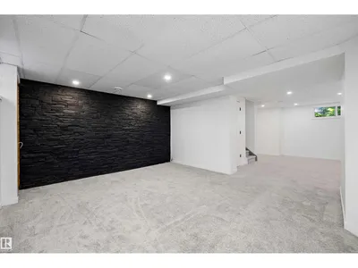 11822 47 ST NW photo 41