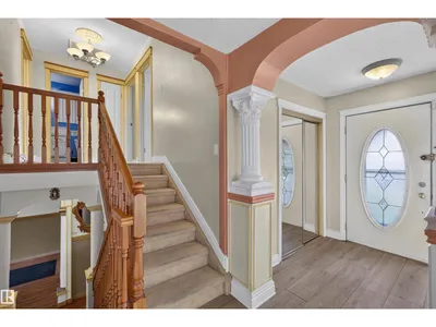 6348 34A AV NW photo 16