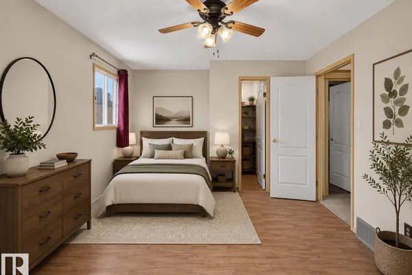 6348 34A AV NW photo 3