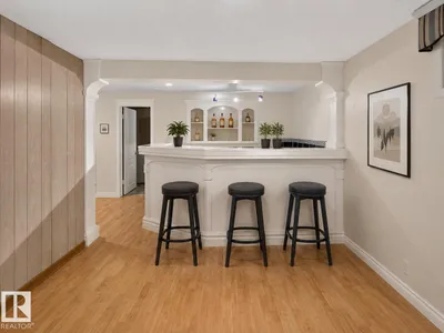 6348 34A AV NW photo 38