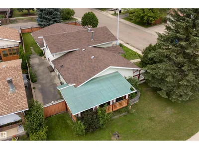 6348 34A AV NW photo 46