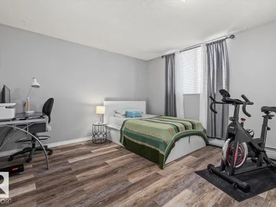 #210 13910 STONY PLAIN RD NW photo 18