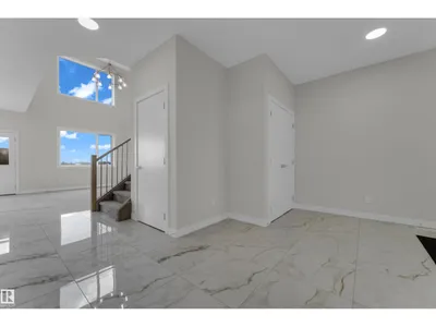 3814 39 St photo 11