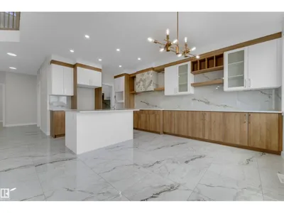 3814 39 St photo 17