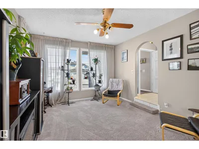 2812 35 ST NW photo 9