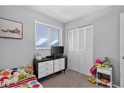 2812 35 ST NW photo 39