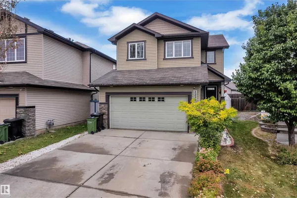3230 21A AV NW photo 2