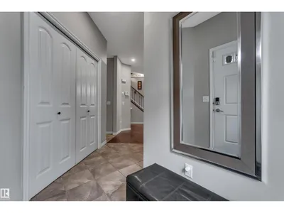 3230 21A AV NW photo 7