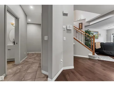 3230 21A AV NW photo 8