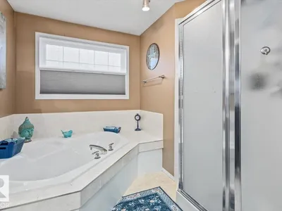 184 FOXBORO PL photo 30